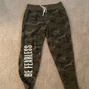 Camouflage sweat pants